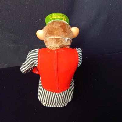 WORKING VINTAGE CRAGSTAN CRAP SHOOTING MONKEY. HE ROLLS THE DICE!