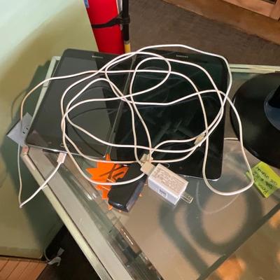 X48-Tablets, factory reset, with cords + stand