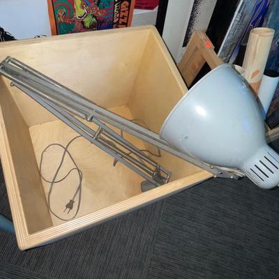 X61-Chair, lamp and crate