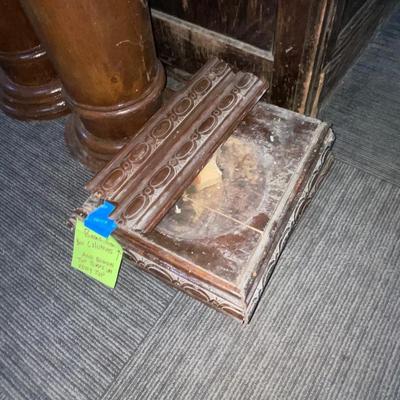 X72-large wooden pillars with bases (2)