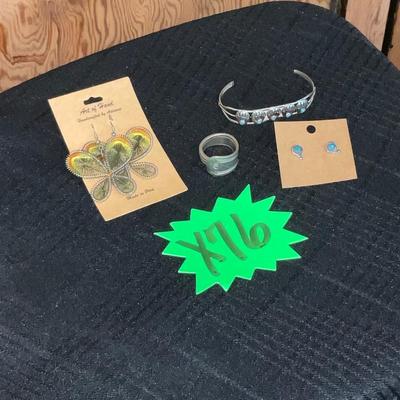 X76-Jewelry Lot