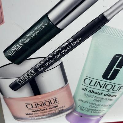Clinique MVP 3 piece set New!
