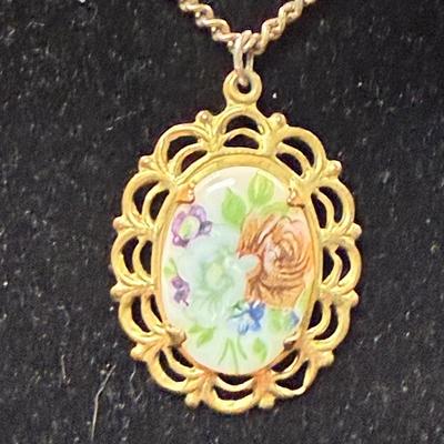 Vintage Porcelain Floral Gold Tone Filigree Necklace & Pendant