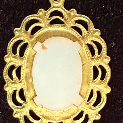 Vintage Porcelain Floral Gold Tone Filigree Necklace & Pendant
