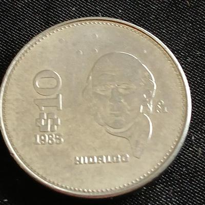 Collection of 70's and 1985 Mexico Peso coins