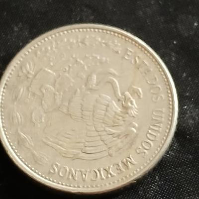 Collection of 70's and 1985 Mexico Peso coins