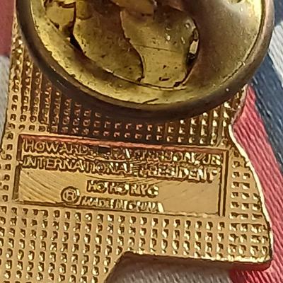 Lions club pins - award pins with International flag banner