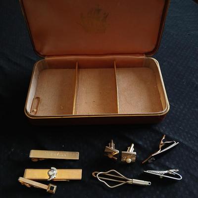 Vintage divided trinket box with Tie clips - Anson - Swank