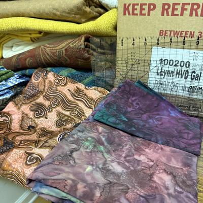 Textiles, Fibers & Crafting Paradise (GB-BM)