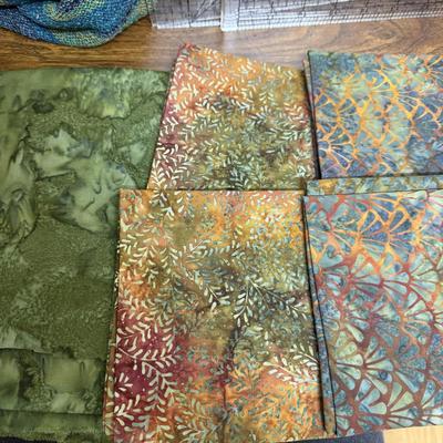 Textiles, Fibers & Crafting Paradise (GB-BM)