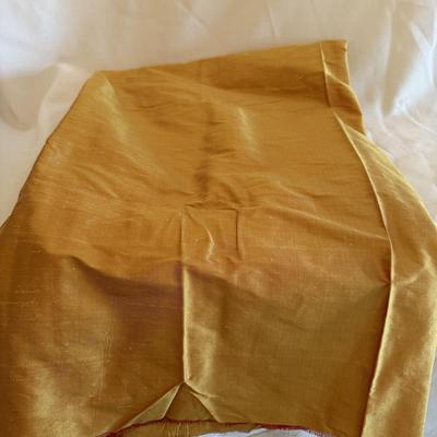 Textiles, Fibers & Crafting Paradise (GB-BM)