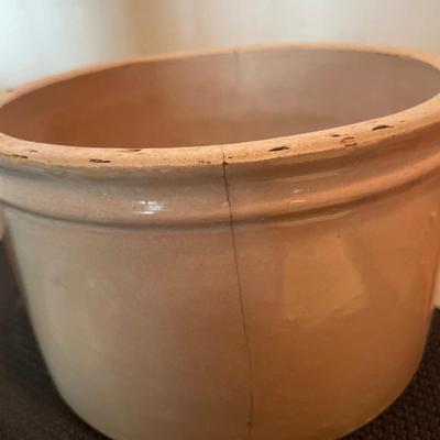 Haeger vase and 2 crocks