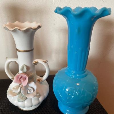 4 Vases