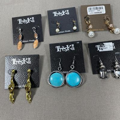 6 Treska Earrings