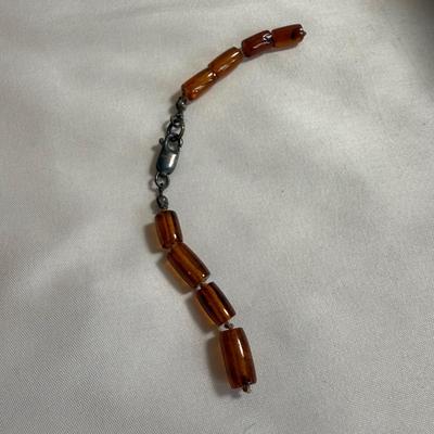 Alluring Amber Jewelry and Beads (K-HS)