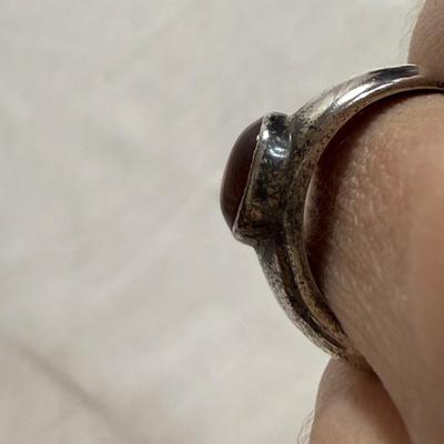Alluring Amber Jewelry and Beads (K-HS)