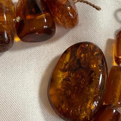 Alluring Amber Jewelry and Beads (K-HS)