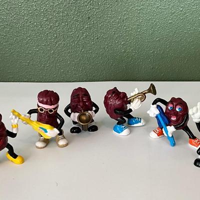 Little California Raisins Band 6