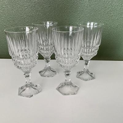 Fostoria Wine Glasses set of 4