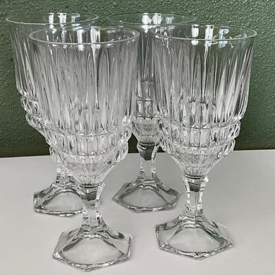 Fostoria Wine Glasses set of 4