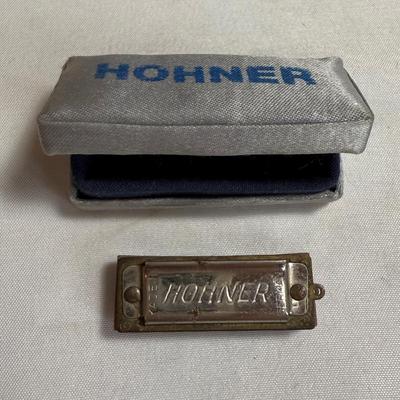 Hohner ‘Little Lady’ Pendants with Weiss Harmonica, & More (K-HS)