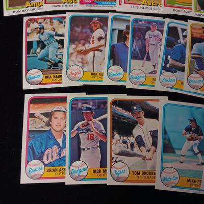 1981 DONRUSS AND FLEER BASEBALL TRADING CARDS