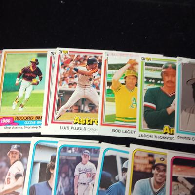 1981 DONRUSS AND FLEER BASEBALL TRADING CARDS