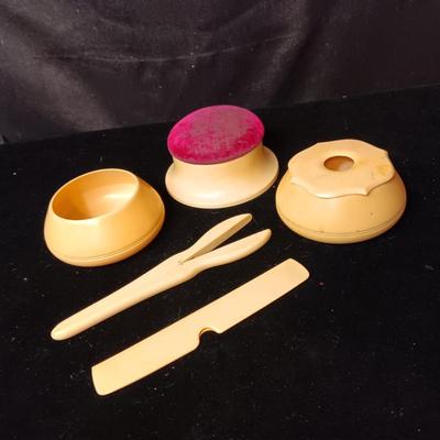 ANTIQUE CELLULOID VANITY SET