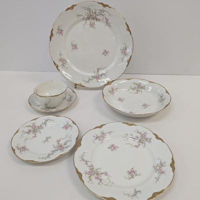 60+ Pieces Of Avon Rose Warwick Dishes