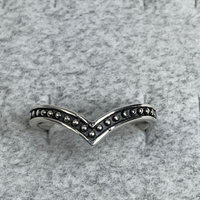 Sterling Silver Chevron Ring 10