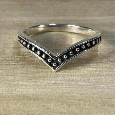 Sterling Silver Chevron Ring 10