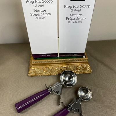 Epicure Kitchen Scoop Set 2T and 1/4 Cup New!