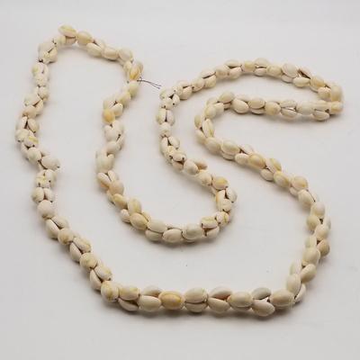 Lot of Vintage: Clear Glass and Milk White Anchor Hocking Glass Tray / Bowl, Long Cowrie Shell Necklace Lei 52", Seashells, Tropical...