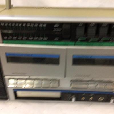 JC Penny Boom Box 8 Track, Dual Cassette AM-FM Radio With Equalizer.