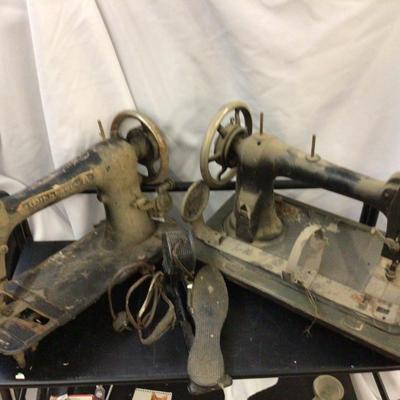 Vintage Sewing Machine Lot