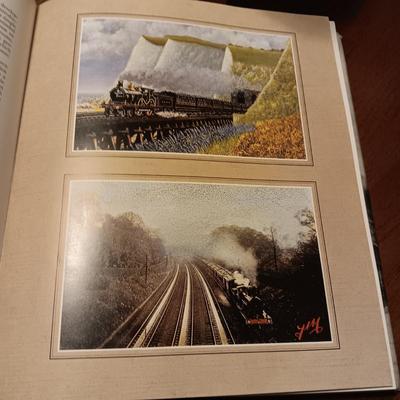 2 ILLUSTRATED COFFEE TABLE AND 1 OTHER BOOK ON TRAINS