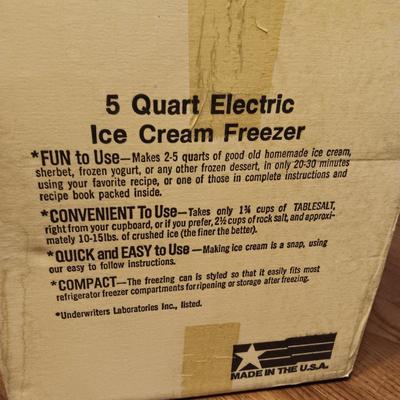 5 QUART ELECTRIC ICE CREAM MAKER