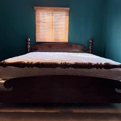 Ethan Allen Solid Wood 4Ped Bed Frame (Kingsize)
