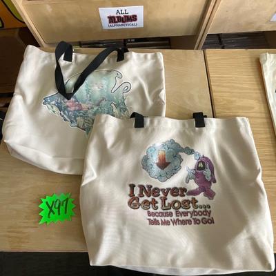 X97-Canvas tote pair
