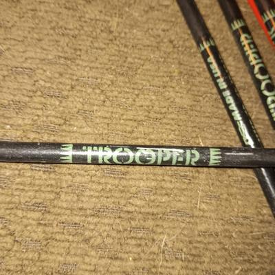 INDIAN 20 LB BOW AND EASTON TROOPER ARROWS
