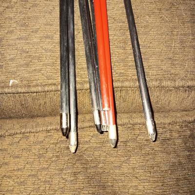 INDIAN 20 LB BOW AND EASTON TROOPER ARROWS