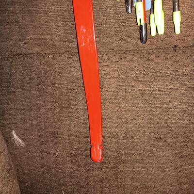 INDIAN 20 LB BOW AND EASTON TROOPER ARROWS