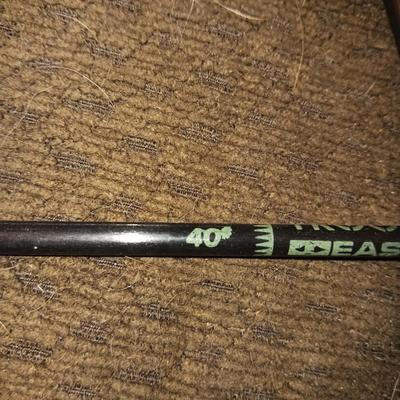 INDIAN 20 LB BOW AND EASTON TROOPER ARROWS