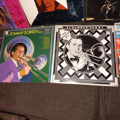 VINYL RECORDS AND SHEET MUSIC BOOKS