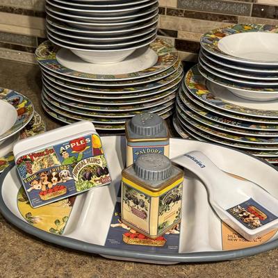 Sakura by Oneida Dishes/Servings dishes, plus
