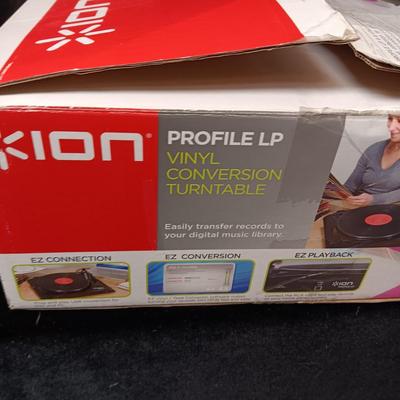 ION PROFILE LP RECORD PLAYER AND TRANSFER LP'S TO A HARD DRIVE OR MP3