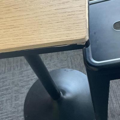 X106-Cute table with one stool