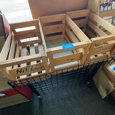 X120-Crates plus metal display