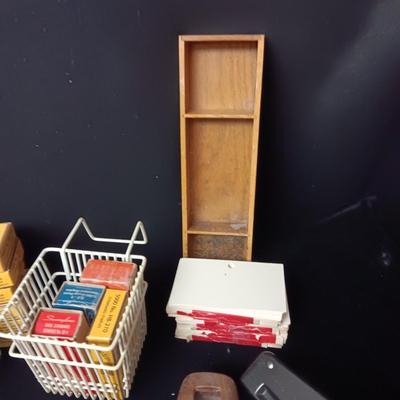 OFFICE SUPPLIES AND A DIGITAL PHOTO FRAME