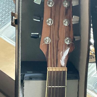 X136-Ibanez Guitar w case